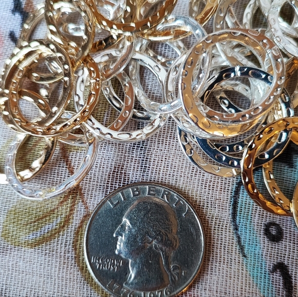 Extra Long Unsigned Gold and Silver Tone Textured Hammer Open Circle Necklace - Picture 6 of 6